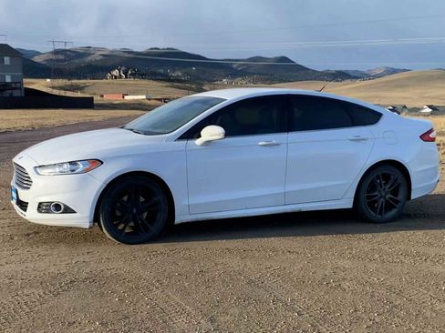 Used 2016 Ford Fusion SE image 6