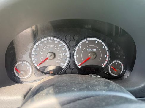 Used 2007 Jeep Liberty Sport AWD/4WD image 13