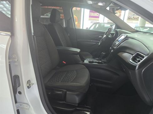 Used 2020 Chevrolet Equinox LT image 14