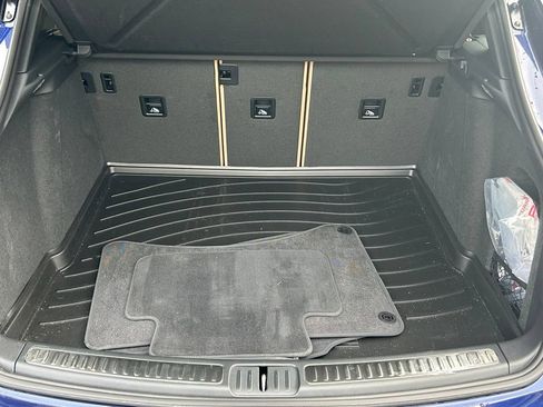 Certified 2026 Porsche Macan AWD/4WD image 26