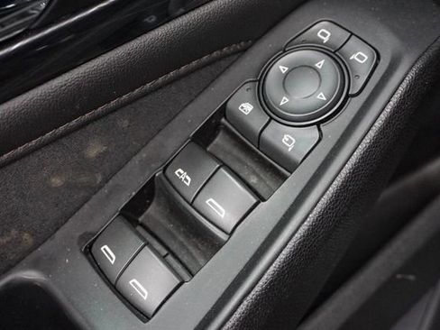 Used 2023 Chevrolet Traverse High Country image 7