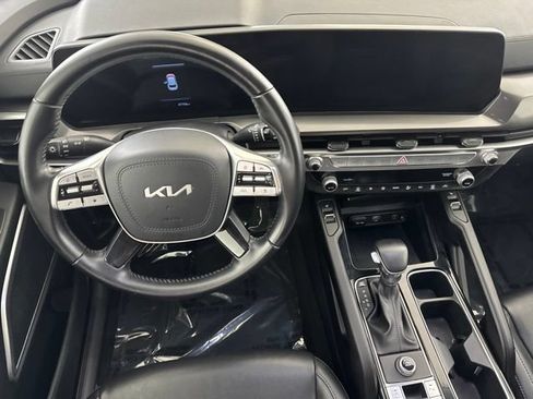Certified 2025 Kia Telluride S FWD image 24