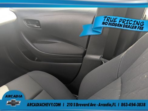 Used 2025 Toyota Corolla LE FWD image 22