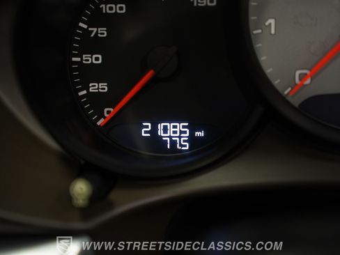 Used 2017 Porsche 718 Boxster S RWD image 40
