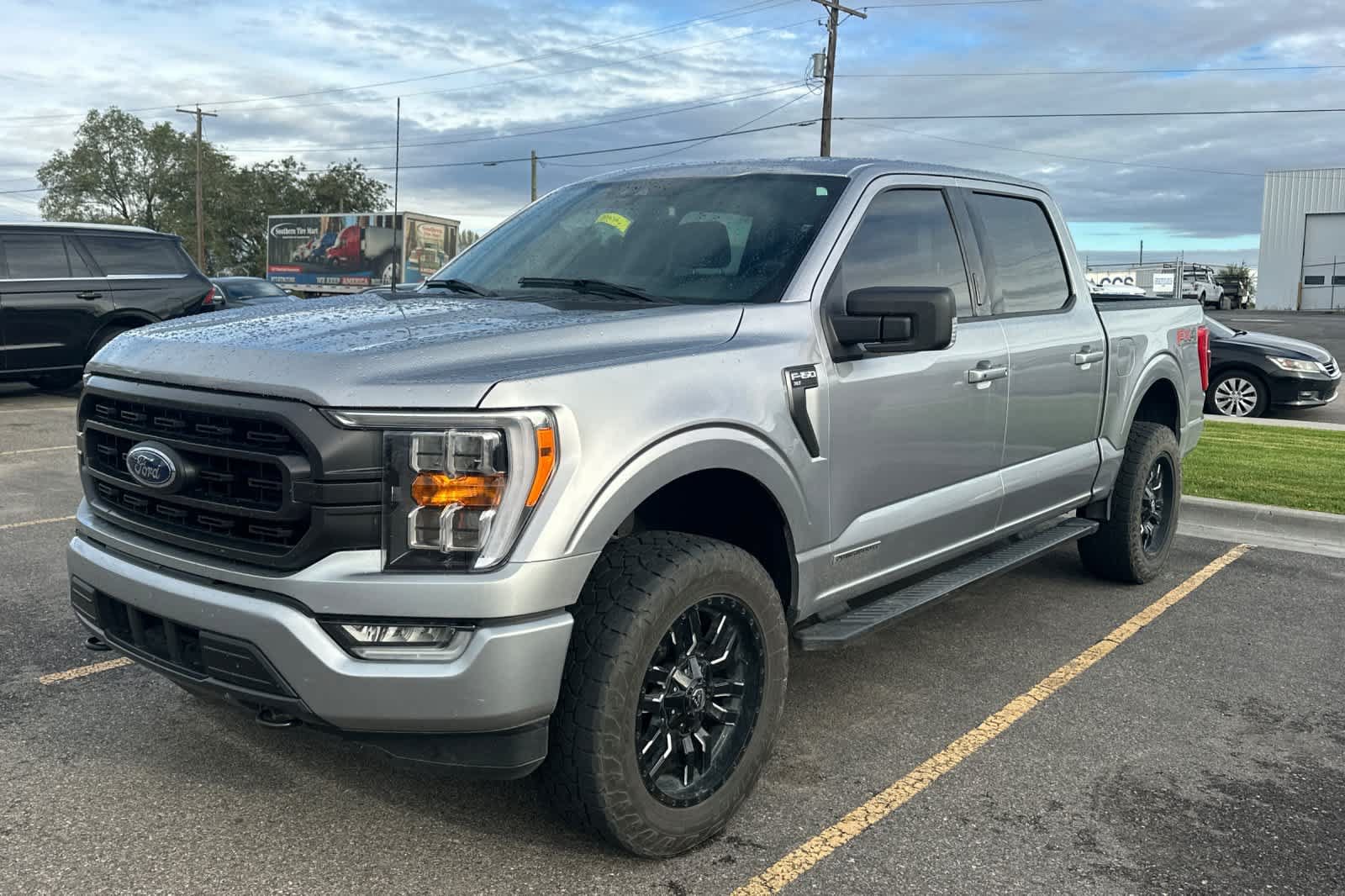Used 2021 Ford F150 XLT w/ Equipment Group 302A High AWD/4WD image 1