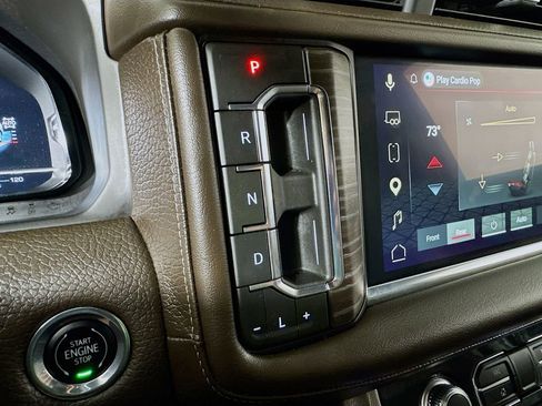 Used 2023 GMC Yukon XL Denali w/ Denali Reserve Package AWD/4WD image 17