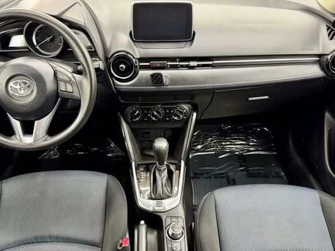 Used 2017 Toyota Yaris iA image 17