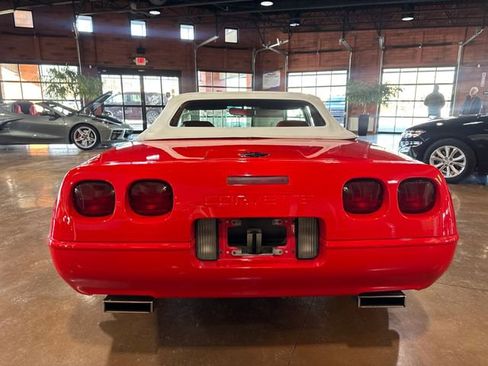 Used 1995 Chevrolet Corvette Base image 12