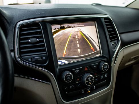 Used 2014 Jeep Grand Cherokee Limited image 34