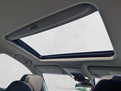 Used 2025 Honda Accord SE image 18