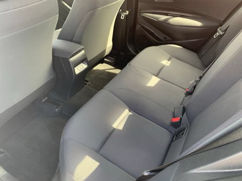 Used 2023 Toyota Corolla LE FWD image 17
