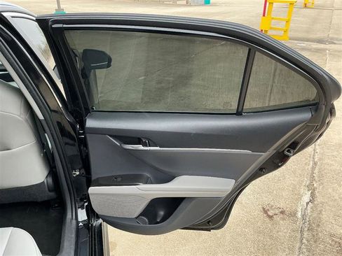 Used 2021 Toyota Camry SE FWD image 35