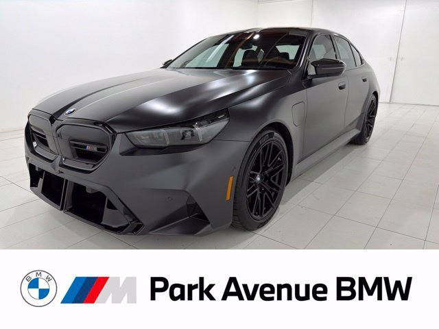 Used 2026 BMW M5 w/ Carbon Package AWD/4WD image 1