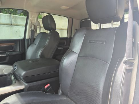 Used 2017 RAM 3500 Laramie AWD/4WD image 2