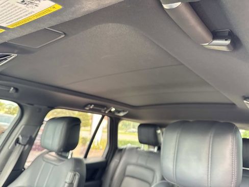 Used 2020 Land Rover Range Rover HSE image 33