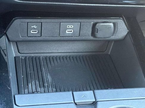 Certified 2023 Toyota Prius Prime FWD image 17