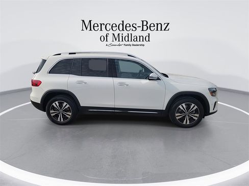 New 2025 Mercedes-Benz GLB 250 GLB 250 image 9