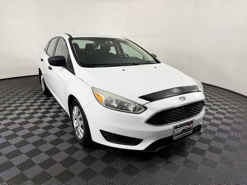 Used 2018 Ford Focus S image 5