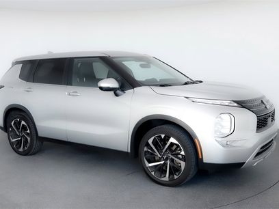 Used 2024 Mitsubishi Outlander SE