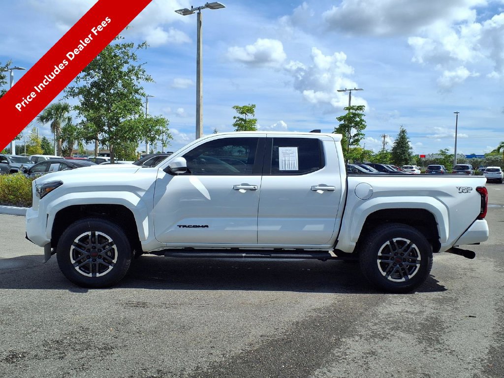 Used 2024 Toyota Tacoma TRD Sport RWD image 5