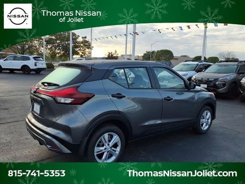 New 2025 Nissan Kicks Play S image 3