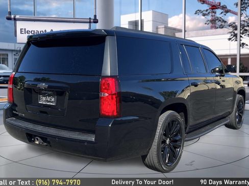 Used 2020 Chevrolet Suburban LT image 5