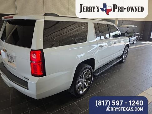 Used 2019 Chevrolet Suburban Premier RWD image 5