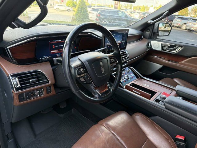 Used 2022 Lincoln Navigator Reserve AWD/4WD image 16