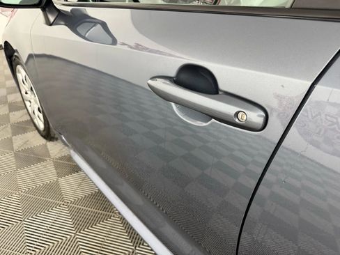 Used 2025 Toyota Corolla LE image 23