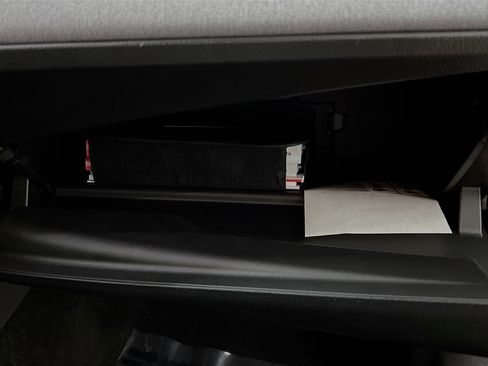 Used 2025 Toyota Camry LE image 35