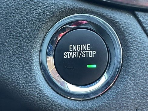 Used 2018 Chevrolet Impala LT image 22