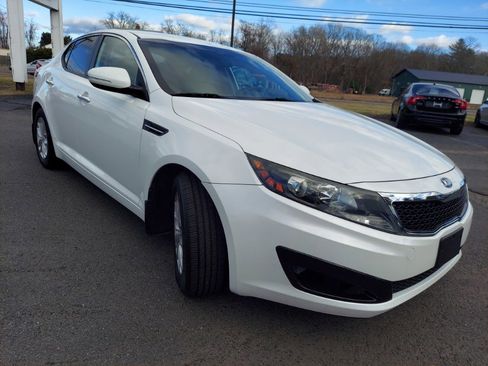 Used 2013 Kia Optima LX FWD image 3