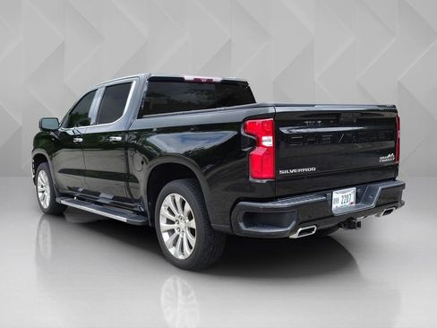 Used 2020 Chevrolet Silverado 1500 High Country w/ Technology Package AWD/4WD image 3