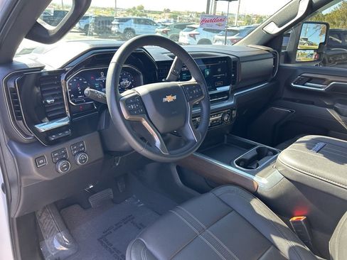 Used 2024 Chevrolet Silverado 2500 High Country w/ High Country Premium Package image 25
