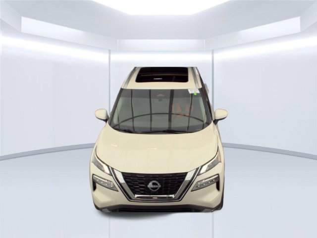 Used 2023 Nissan Rogue SV w/ SV Premium B Package FWD image 2