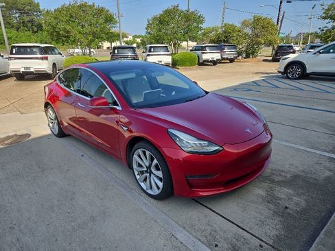 Used 2020 Tesla Model 3 Standard Range Plus RWD image 3
