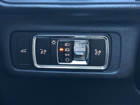 New 2025 Lincoln Corsair Reserve image 27