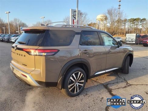 Certified 2024 Nissan Pathfinder Platinum w/ Black Appearance Package image 3