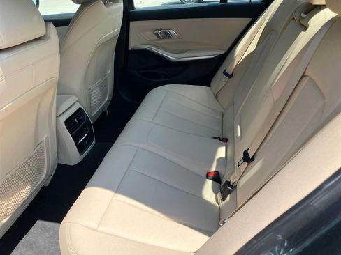 Used 2021 BMW 330i xDrive Sedan w/ Convenience Package AWD/4WD image 19