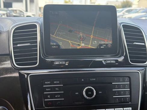 Used 2017 Mercedes-Benz GLS 450 4MATIC image 31