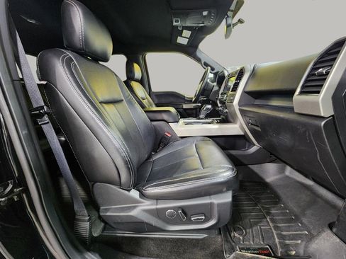 Used 2018 Ford F150 Lariat image 24