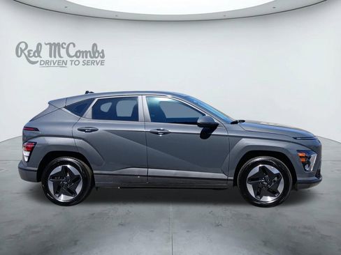 New 2025 Hyundai Kona SE image 6