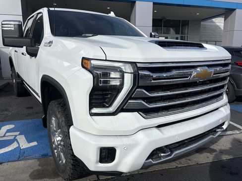 New 2026 Chevrolet Silverado 3500 High Country w/ Technology Package image 7