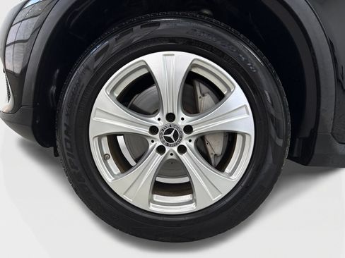 Used 2018 Mercedes-Benz GLC 300 4MATIC w/ Multimedia Package image 44