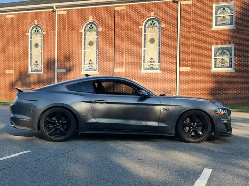 Used 2021 Ford Mustang GT w/ Black Accent Package RWD image 7