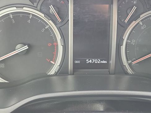 Used 2023 Toyota 4Runner TRD Off-Road Premium AWD/4WD image 8