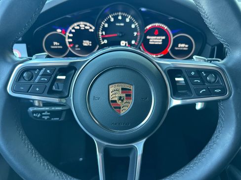 Certified 2023 Porsche Cayenne AWD/4WD image 23