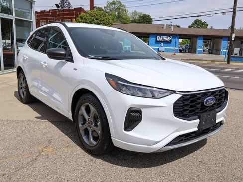 Used 2023 Ford Escape ST-Line w/ Equipment Group 301A FWD image 7