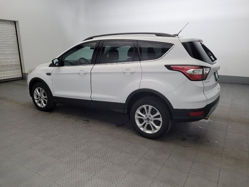 Used 2017 Ford Escape SE w/ Equipment Group 201A image 3
