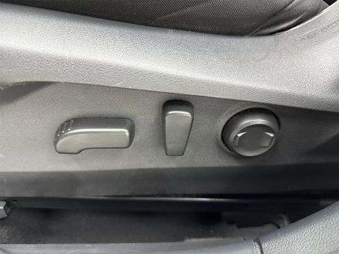 Used 2020 Subaru Legacy Premium image 17